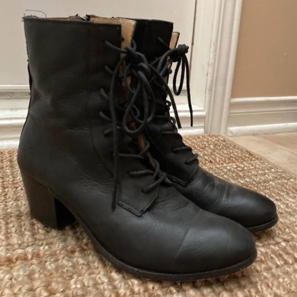 FRYE black leather boots - Picture 2 of 8